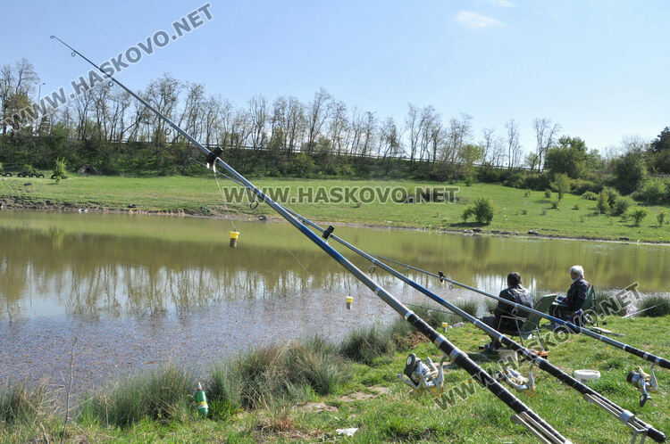 Три язовира в Хасковска област остават възможни за любителски риболов