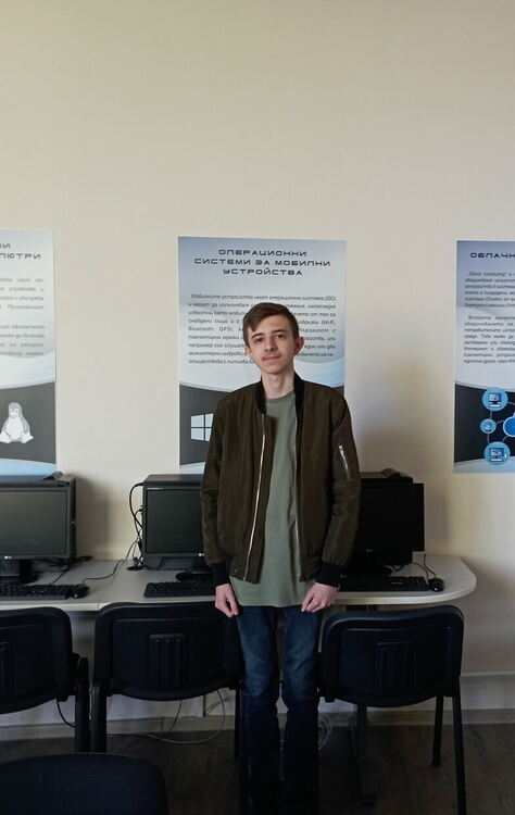 Айтач Салиф от Езиковата е единственият който ще представя Кърджали на национална олимпиада по информационни технологии