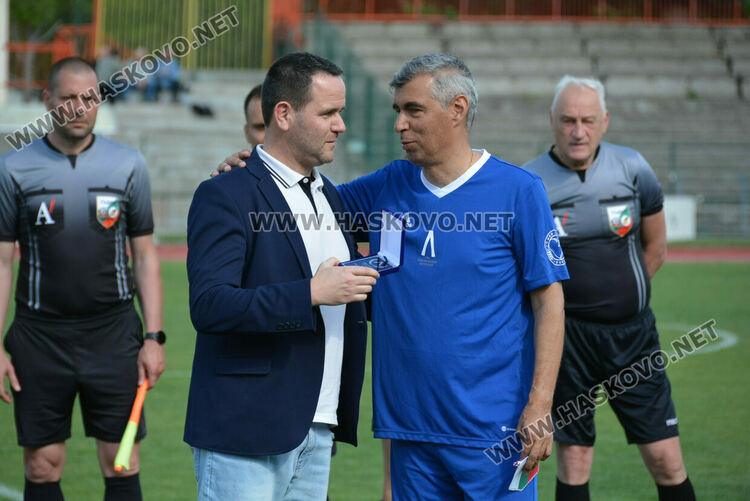 Легенди на „Хасково“ и на „Левски“ играха приятелски мач на Ямача