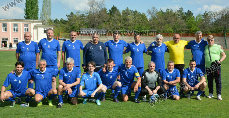 Легенди на „Хасково“ и на „Левски“ играха приятелски мач на Ямача