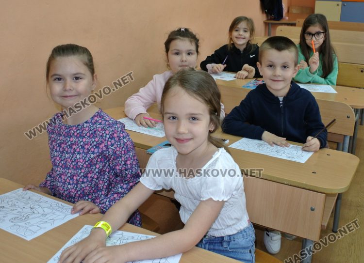 ОУ „Христо Смирненски“ отвори врати за бъдещи първокласници