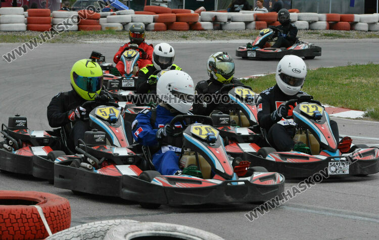 210 пилоти се включиха в 12-часовата надпревара на картинг пистата край Хасково