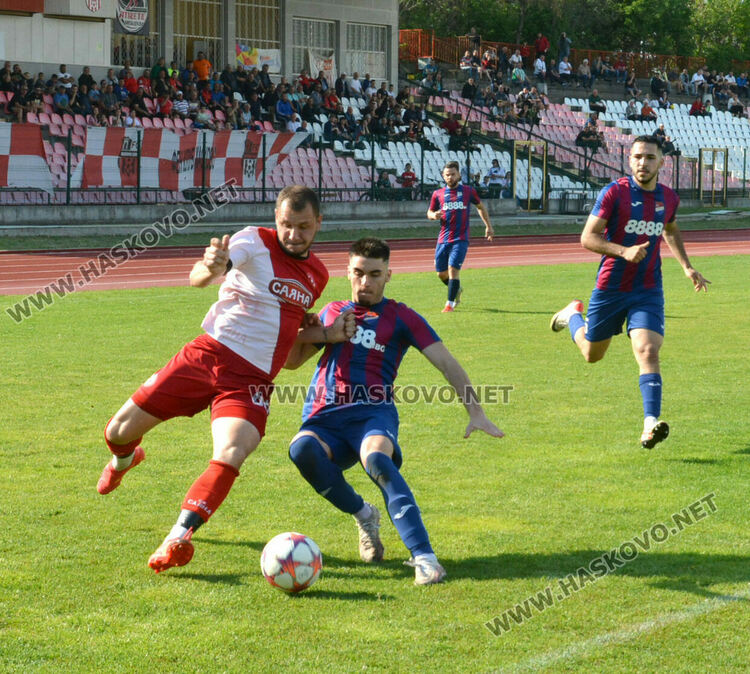 „Саяна Хасково“ победи „Асеновец“, „Димитровград“ със загуба
