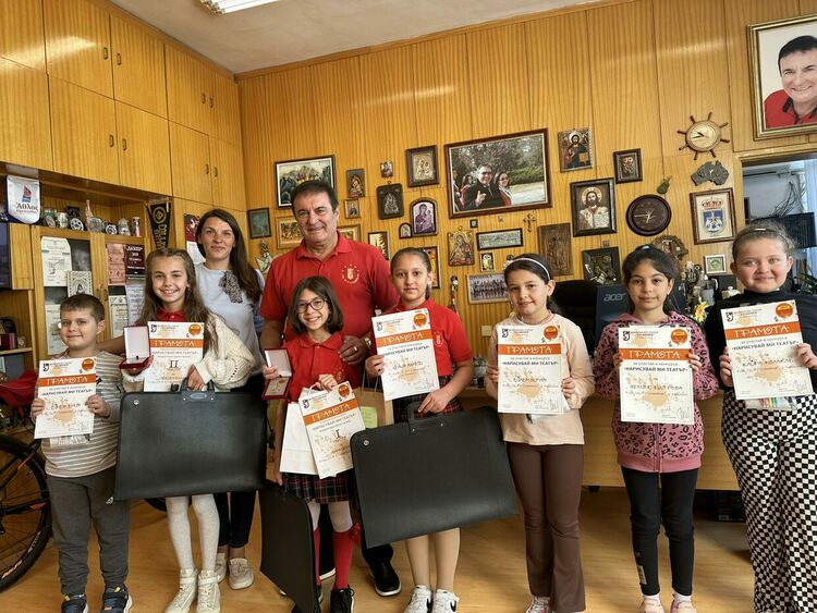 Три големи награди за малките художници на „Славейков“