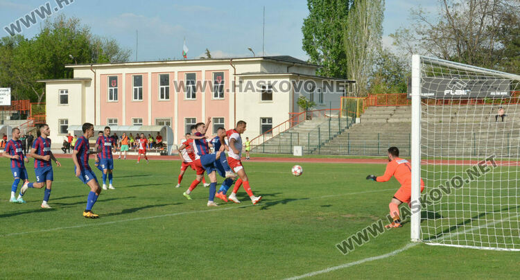 „Саяна Хасково“ победи „Асеновец“, „Димитровград“ със загуба