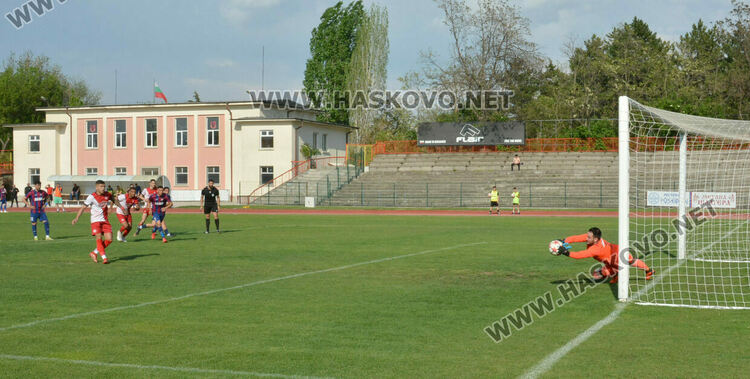 „Саяна Хасково“ победи „Асеновец“, „Димитровград“ със загуба