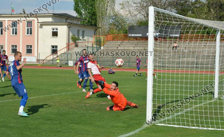 „Саяна Хасково“ победи „Асеновец“, „Димитровград“ със загуба
