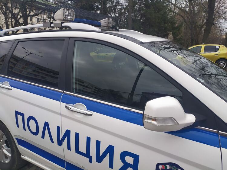 Верижна катастрофа до Пожарната в Кърджали,”Мерцедес” потроши 5 коли