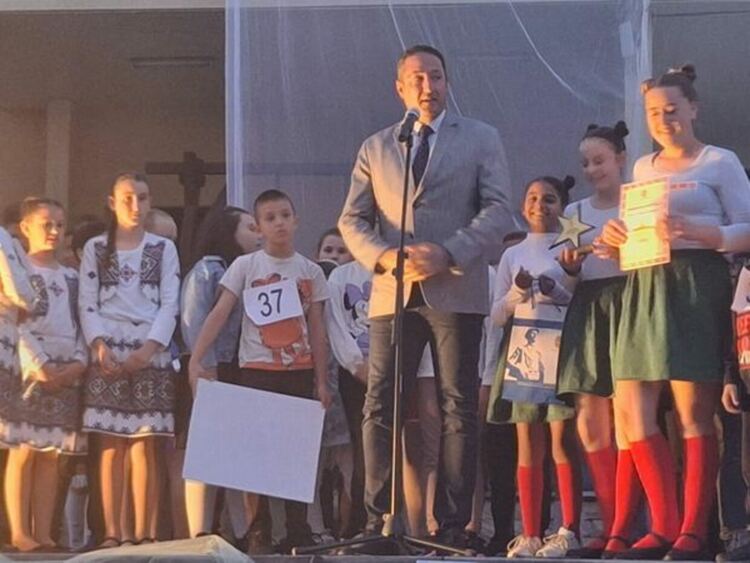 В истинска феерия на изкуството се превърна традиционният вече, трети конкурс за таланти на община Радомир -„Пролетно пробуждане“