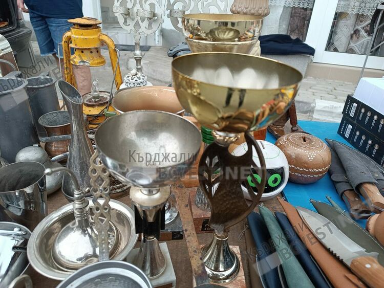 Трофеи на турски спортисти се предлагат на битака в Кърджали, питат за медали на Наим Сюлейманоглу