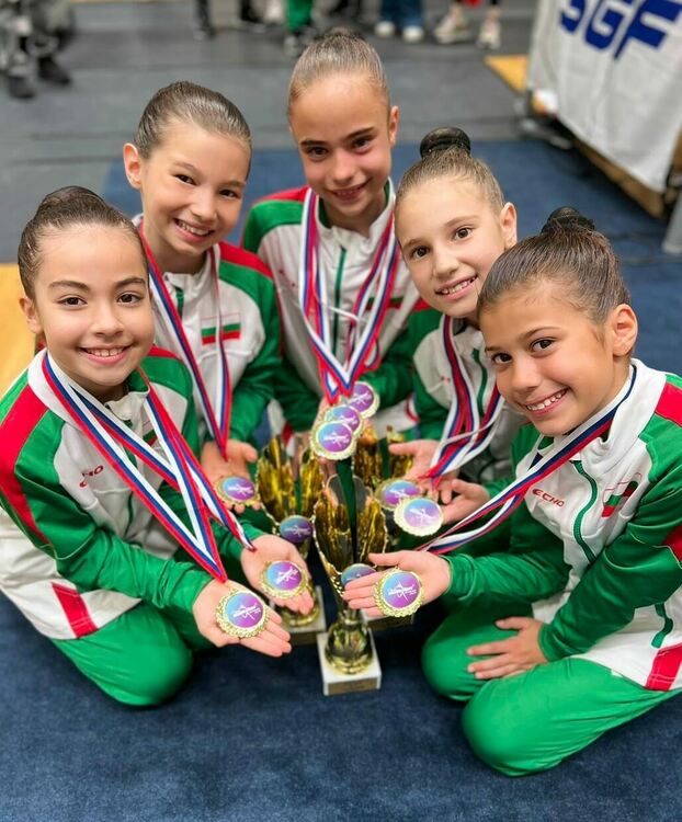 3 златни и 1 сребърен медал за състезателките на „Мега спорт“ от международен турнир в Словакия