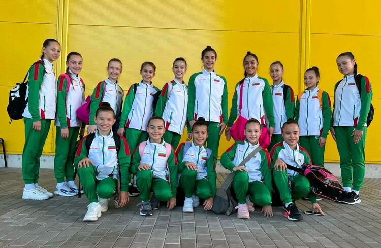 3 златни и 1 сребърен медал за състезателките на „Мега спорт“ от международен турнир в Словакия