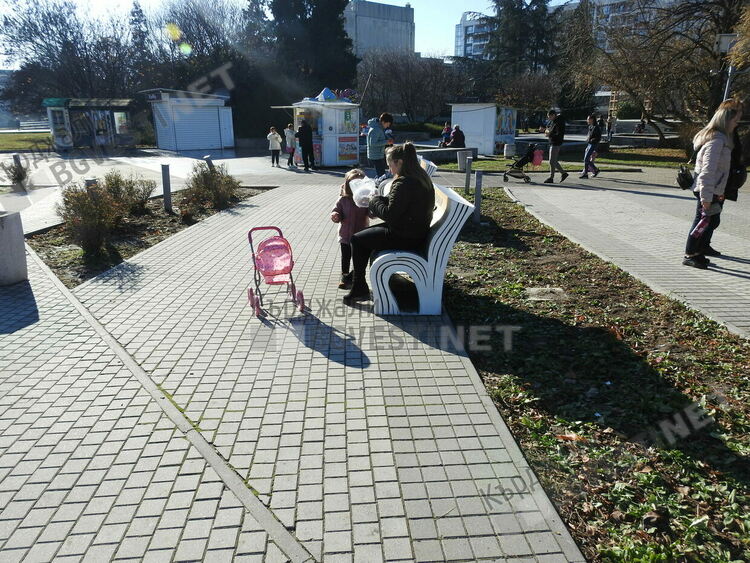    Предимно слънчево и горещо днес в Кърджали