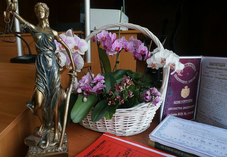 Окръжен съд в Кърджали отбеляза Деня на конституцията с инициатива за отворени врати