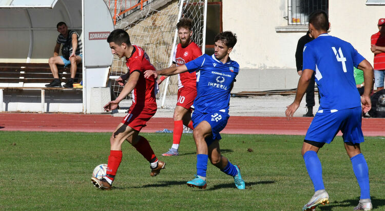 „Саяна Хасково“ и „Спартак“ излизат в битка за върха