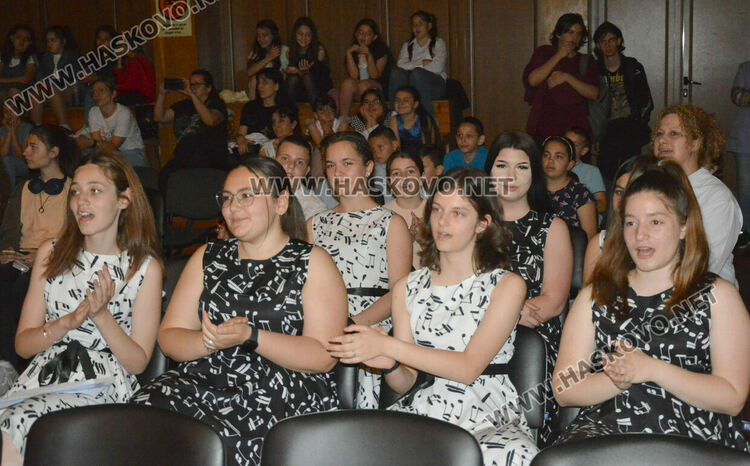 Първи концерт от националната инициатива „България пее“ в Хасково