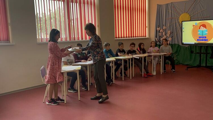 Сесил Николова е победител в състезание по бързо четене на английски език