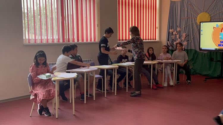 Сесил Николова е победител в състезание по бързо четене на английски език