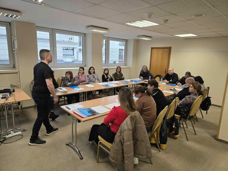 Учители от ПГТАТ „Н. Й. Вапцаров“ на обучение по „Еразъм+" в Полша