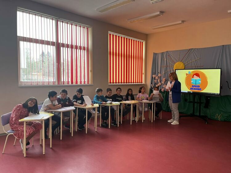 Сесил Николова е победител в състезание по бързо четене на английски език