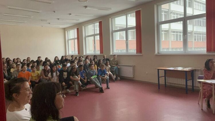 Сесил Николова е победител в състезание по бързо четене на английски език