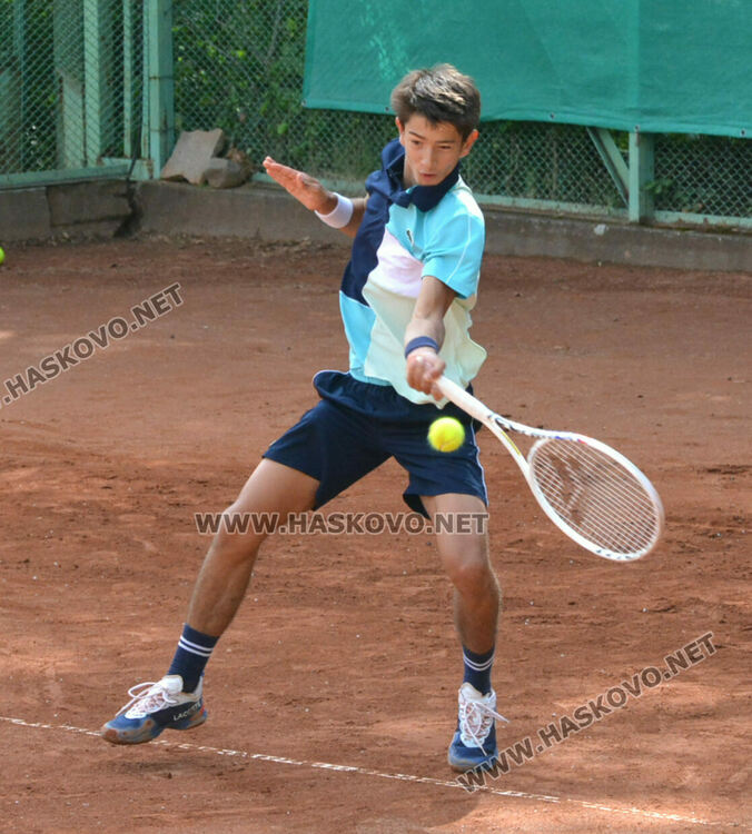 Полякини и италиано-румънски тандем триумфираха в надпреварите на двойки на тенис турнира в Хасково
