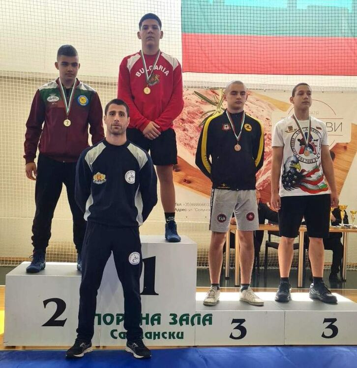 Два медала за хасковските класици на държавното първенство по борба за момчета