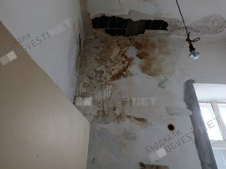 Заради безхаберие Художествената галерия в Кърджали е за основен ремонт