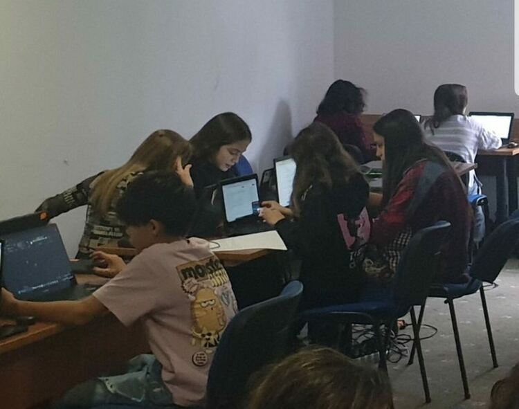 Два екипа златаровци са с първи места на IT Знайко