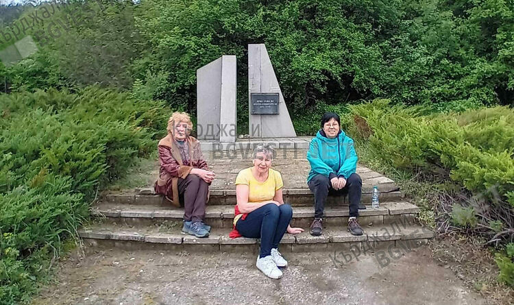 За осма поредна година почистват паметниците на руските воини в Кърджалийско