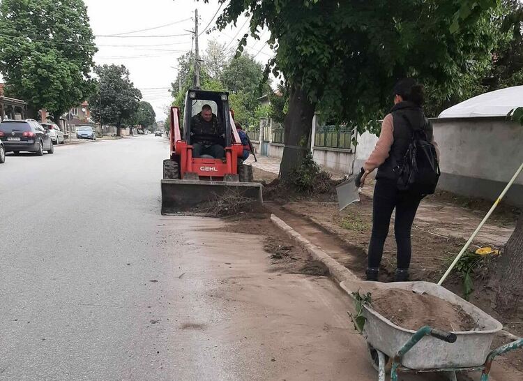 Ентусиасти от Градина решиха да направят селото си едно по-добро място за живеене