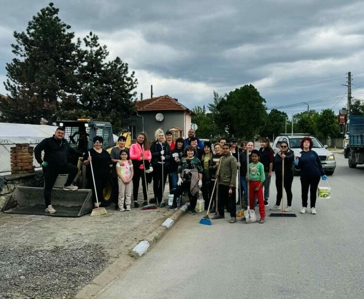 Ентусиасти от Градина решиха да направят селото си едно по-добро място за живеене