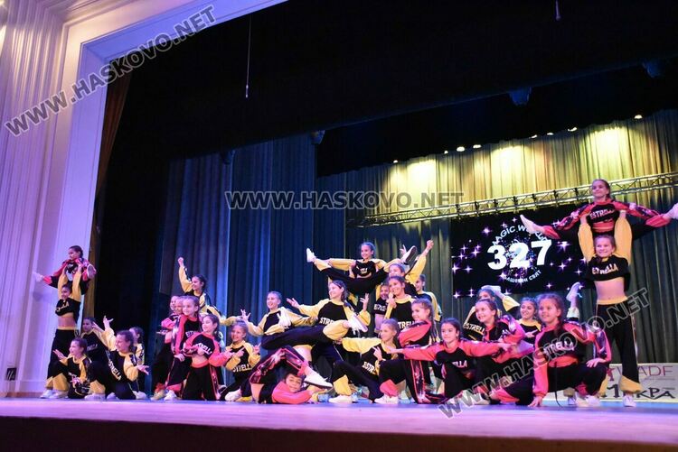 Варненският балет „Sense“ с голямата наградата „Гран при“ от фестивала „Вълшебен свят“