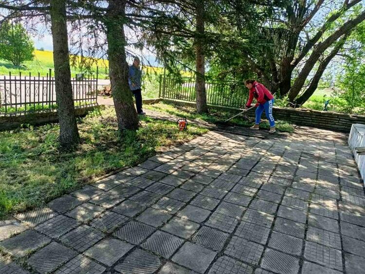 Доброволци и кметове от много населени места обединиха усилия, за да направят община Радомир по-чиста