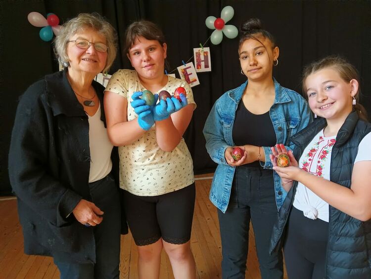 Работилница за писани яйца заработи в дебърското училище