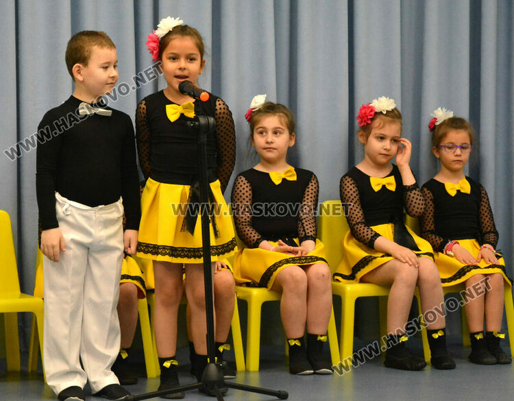 Тържествено откриха обновената детска градина „8 март“ в Хасково