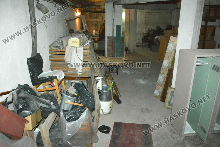 Четири бригади на строителната площадка в читалище „Заря“