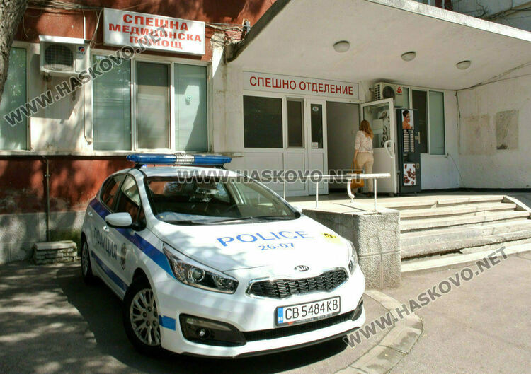 Дрогирана водачка пострада при удар в дърво