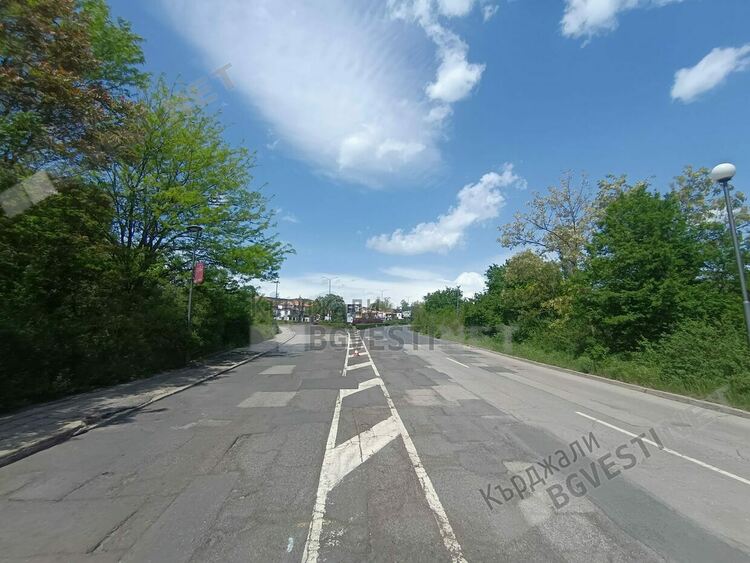 Областното пътно управление започна ремонт на входа на Кърджали по бул.“Беломорски“