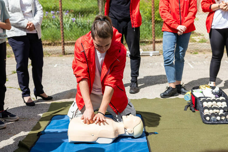 Стартира месец по безопасност на движението по пътищата под наслов „Аз съм тук! Пази живота!“.
