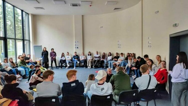 Международната конференция „Инструменти за зелена младежка работа“ и Международният младежки обмен бяха открити днес