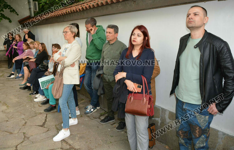 Захари Карабашлиев гостува на „Южна пролет“ в обновеното Кирково училище