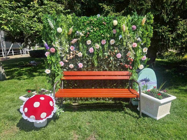 С нова Великденска украса Димитровград посреща предстоящите празници