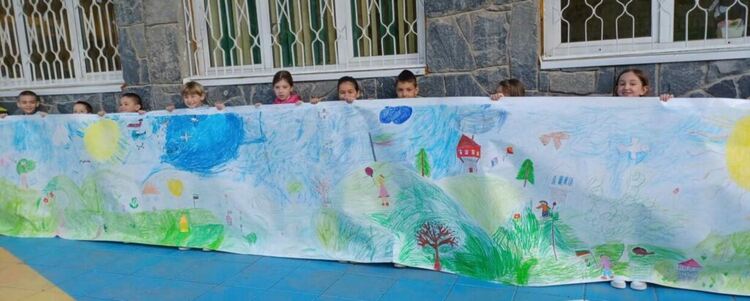 ОУ "Иван Вазов" в Смолян отбеляза патронния си празник и 45 години от създаването си