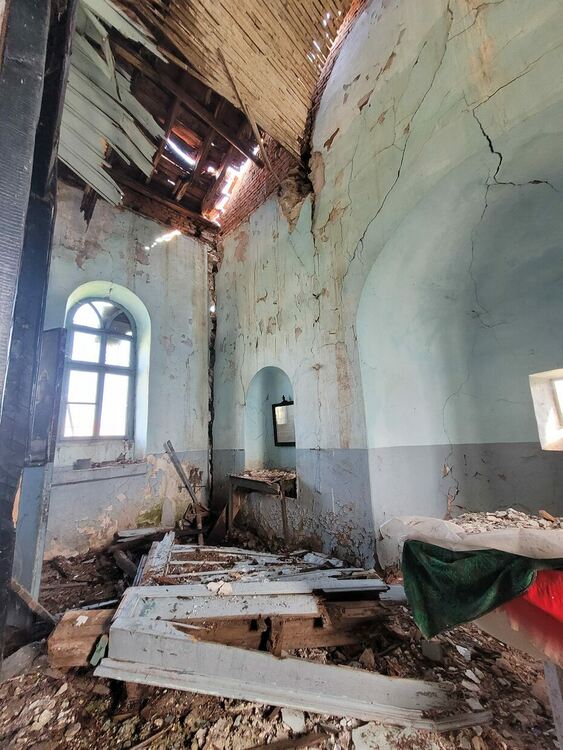 Стартират кампания за възстановяване на рушащата се църква в Корен