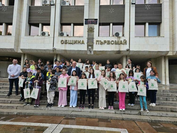 Ученици гостуваха на кмета 