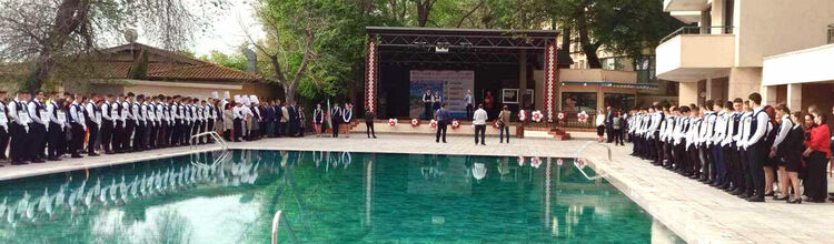 Ученици от гимназията по туризъм в топ 5 на национално състезание по професии