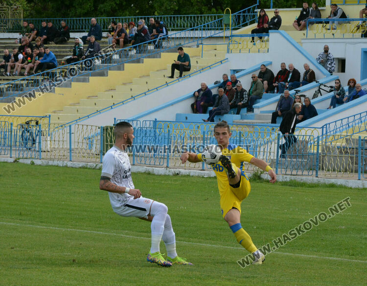 „Димитровград“ разби „Розова долина“, „Саяна Хасково“ с минимален успех в Созопол