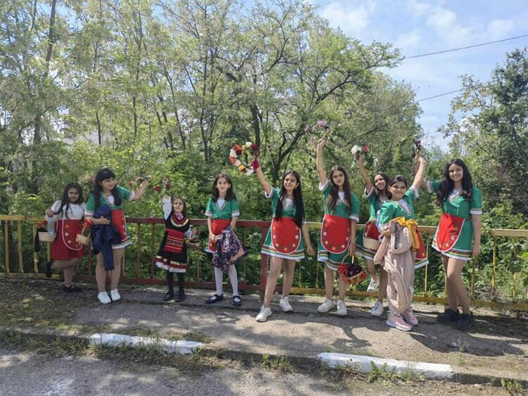 Стартираха Великденските празници в Първомай