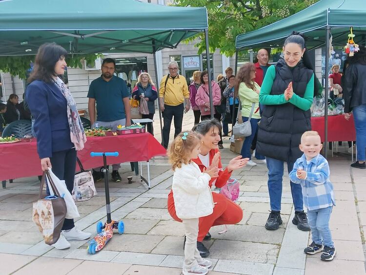 Стартираха Великденските празници в Първомай